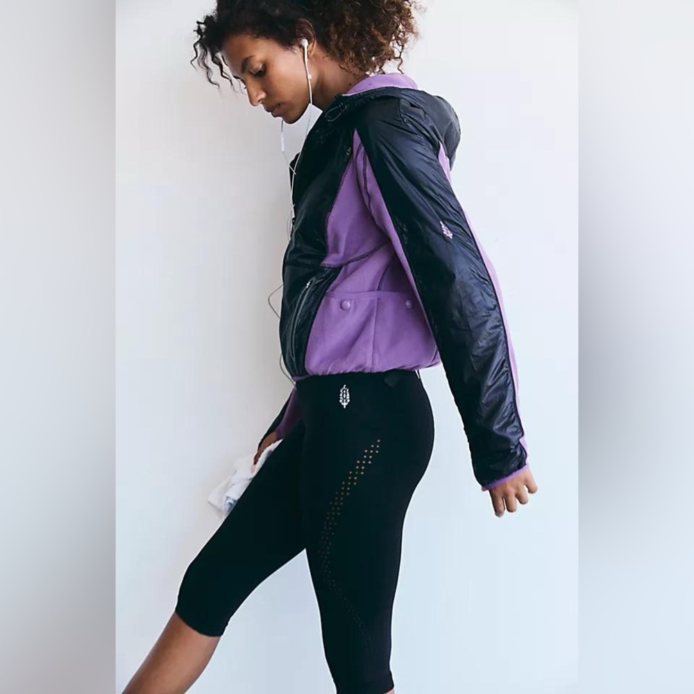 NWT Free People MVT  Go The Distance fleece jacket in Red Violet/Black combo